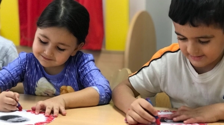Çekmeköy Okul Öncesi Balıklar Grubu Sanat Etkinliği Dersinde