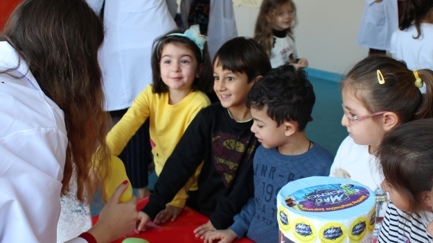 Çekmeköy Okul Öncesi Öğrencilerimiz Mad Science Etkinliğinde
