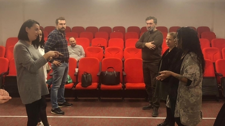 Ekim ayı Aile içi İletişim ve Çatışma Çözme Becerileri Anne/Baba Atölyesi
