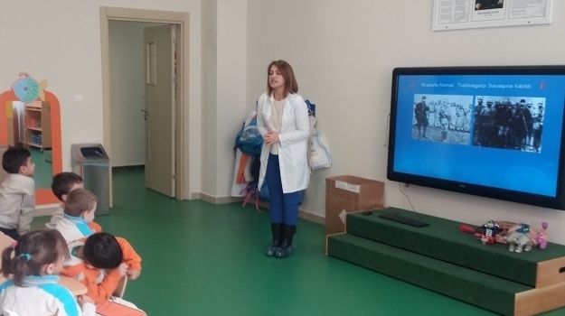Okyanus Eryaman Okul Öncesi Bölümü Gezegenler Grubu İngilizce Dersinde