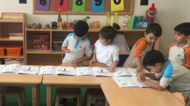 Eryaman Okul Öncesi Bölümü Gezegenler Grubu Öğrencileri Okuma Yazma Etkinliğinde
