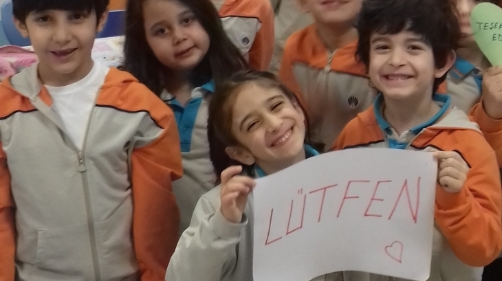 İlkokul Kademesi 1-A Sınıfı Öğrencileri Hayat Bilgisi Dersinde Etkinlikte