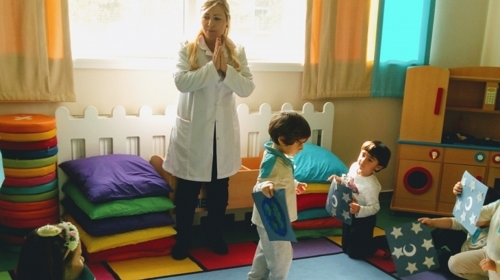 Eryaman Okyanus Koleji Okul Öncesi Bölümü İnciler Grubu Öğrencileri Oyun Etkinliğinde
