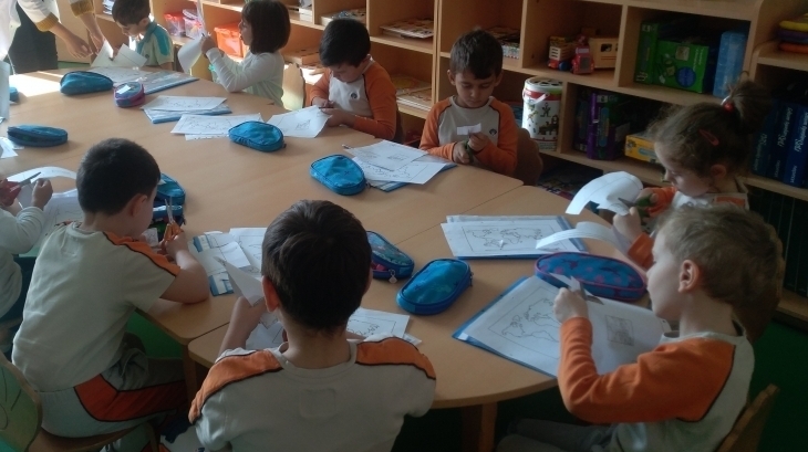Eryaman Okyanus Koleji Okul Öncesi Bölümü Ay Grubu Öğrencileri Fastrackids Dersinde