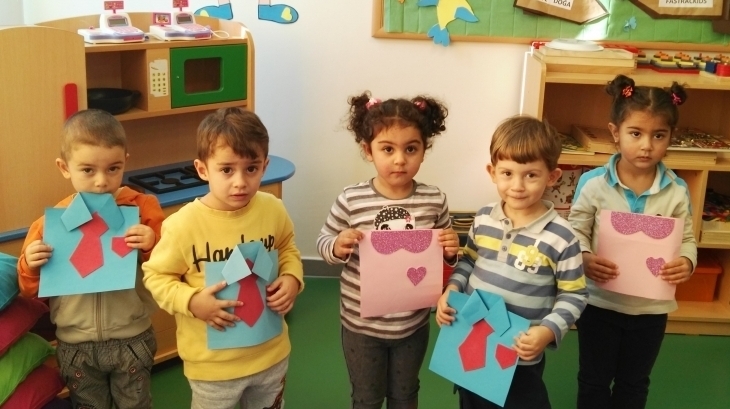 Eryaman Okyanus Koleji Okul Öncesi Çiçekler Sınıfı İngilizce Dersinde ''My Clothes'' Konusuyla Keyifli Anlar Yaşadılar