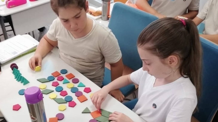 Eryaman Okyanus Koleji Ortaokul Kademesi 5. Sınıf Öğrencileri Matematik Dersinde Kendi Hayalindeki Örüntüleri Tasarladı