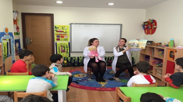 Fatih Okyanus Okul Öncesi Sorumluluklarını Öğreniyor
