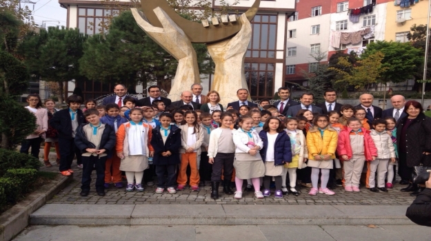 Güneşli Okyanus Koleji 3. Sınıf Öğrencileri Şehitleri Anıyor