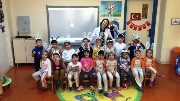 Güneşli Okyanus Koleji Okul Öncesi Yunuslar Grubu Müzikli Dramatizasyon Yapıyor.