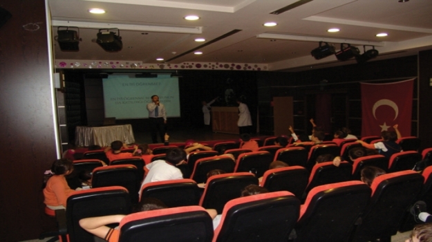 Güneşli Okyanusta Ders Çalışma Teknikleri Semineri