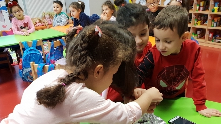 Halkalı Okul Öncesi Yıldızlar Grubu  Öğrencileri Fen ve Matematik Etkinliğinde
