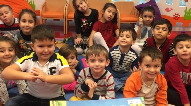 Halkalı Okyanus Koleji Yıldızlar Grubu İngilizce Dersinde