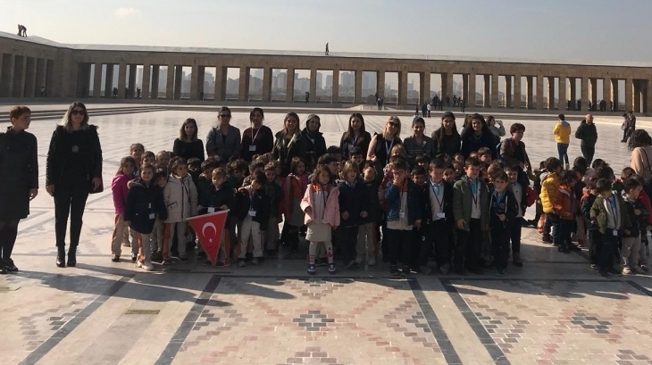 İncek Okyanus Koleji Okul Öncesi Öğrencilerimiz Ulu Önder Mustafa Kemal Atatürk'ün ölümünün 80. Yılında Kabrini Ziyaret  Ettiler.