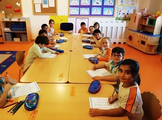 Kemerburgaz Okyanus Koleji Gökkuşağı Grubu Öğrencileri Okuma-Yazma Hazırlık Çalışmalarında “Rakamlar ve Kavramlar” Çalışmasını Tamamladı