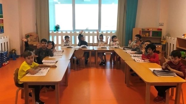 Kemerburgaz Okyanus Koleji Gökkuşağı Grubu Okuma Yazmaya Hazırlık Dersinde