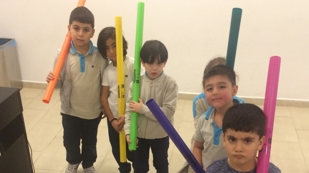 Kemerburgaz Okyanus Koleji İlkokulu 1.Sınıf Öğrencileri Notaları Boomwhackers Etkinliği ile Tanıyor