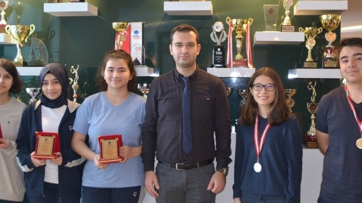 Lise Kademesi Eylül ve Ekim Ayı Örnek Öğrencilerini Belli Oldu.