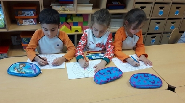Mavişehir Gezegenler Grubu Mandala Çalışması Yaptı