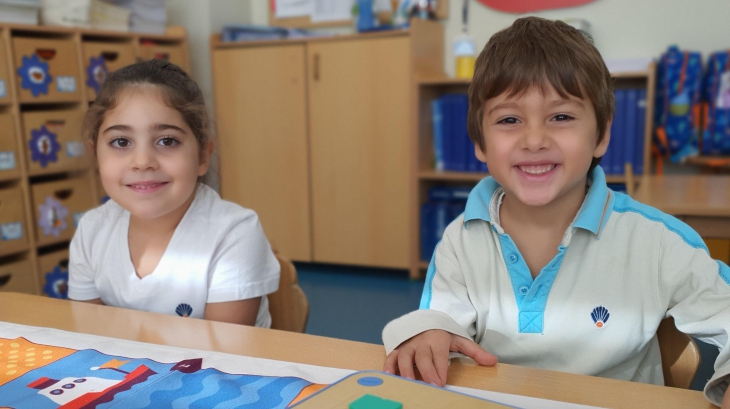 Mavişehir Okyanus Koleji Çiçekler Grubu Öğrencileri Kodlama dersinde