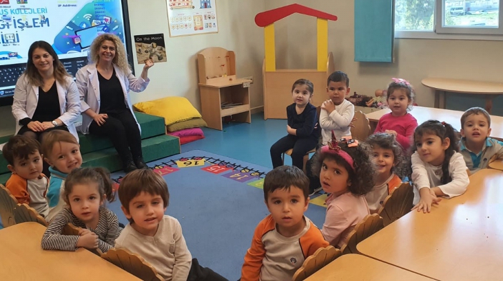Mavişehir Okyanus Koleji Kuşlar Grubu Öğrencileri İngilizce dersinde