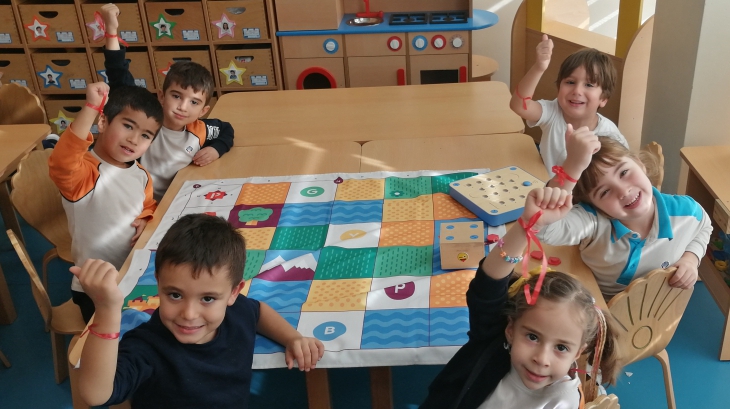 Mavişehir Okyanus Koleji Yıldızlar Grubu Öğrencileri Kodlama Dersinde