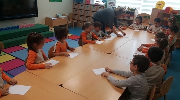 Mavişehir Yıldızlar Grubu Öğrencilerimiz Aile Katılım Etkinliğinde Origami Çalışması Yaptı