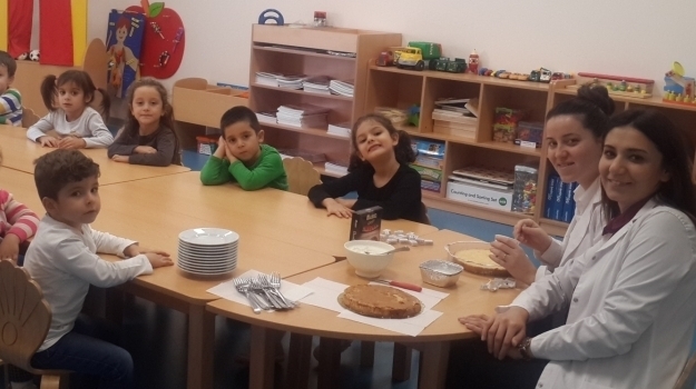 Mimaroba Okul Öncesi Bulutlar Grubu Bilingual Dersinde