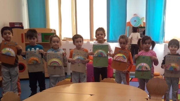 Mimaroba Okul Öncesi Bulutlar Grubu Sanat Etkinliği Dersinde