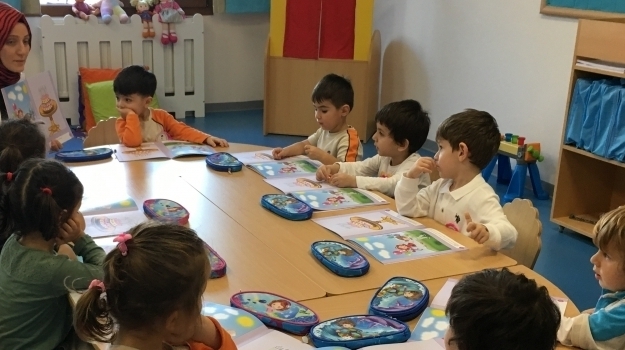 Mimaroba Okul Öncesi Kuşlar Grubu Okuma Yazma Çalışmasında