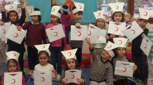 Mimaroba Okyanus Koleji Yıldızlar Gubu Kızılay Haftasını Kutladı
