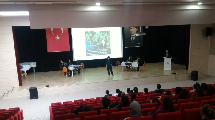 Okulumuzda Düzenlediğimiz Münazara Yarışması