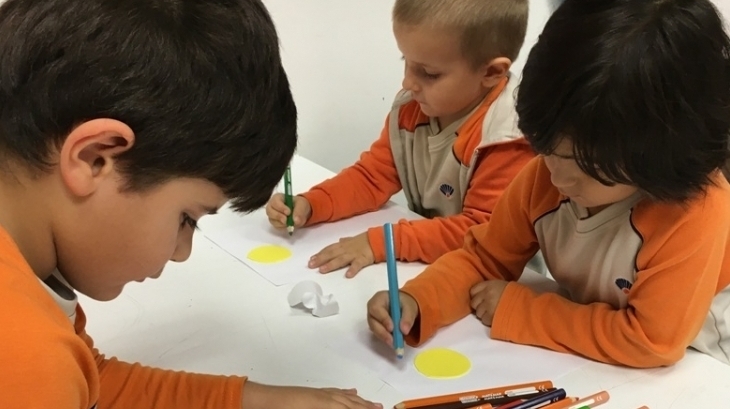 Okul Öncesi Öğrencileri İlgi ve Yetenek Merkezi Resim Dersinde