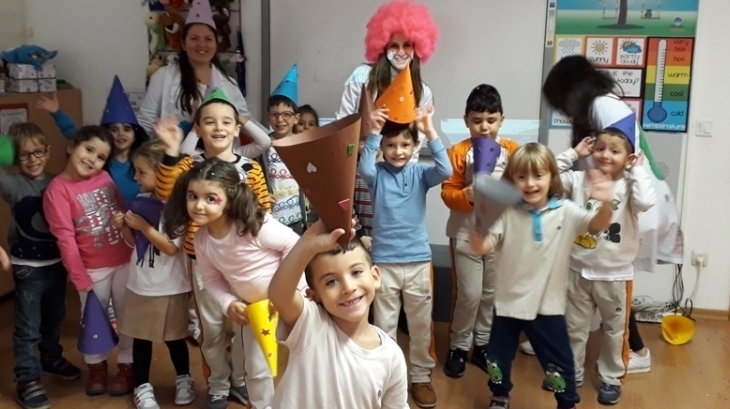 Okul Öncesi Yıldızlar Grubu İngilizce Bilingual Dersinde
