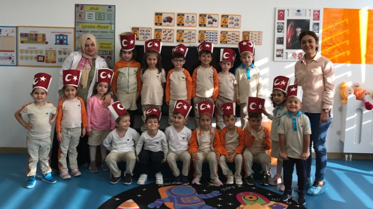 Okul Öncesi Yunuslar Grubu Öğrencileri Aile Katılımı Etkinliğinde