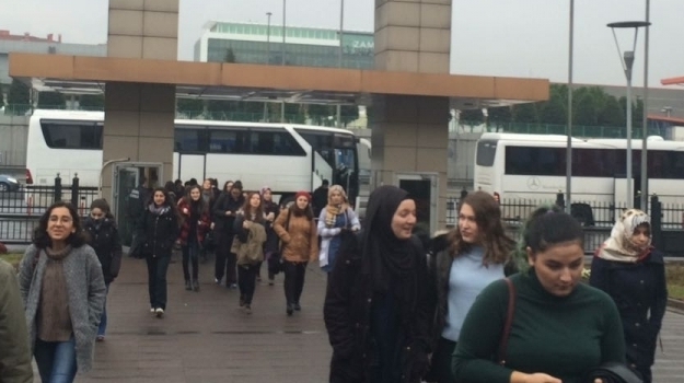 Bahçeşehir Okyanus 12.Sınıf Öğrencileri Deneme Sınavına Girdiler