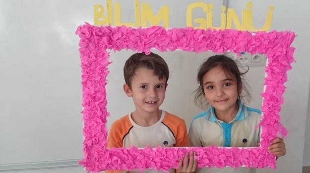 Özel Konyaaltı Okyanus Koleji İlkokul 2-C Sınıfının "Bilim Günü" Etkinliği
