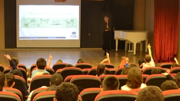 Özel Konyaaltı Okyanus Koleji İlkokulu "Zorba Olma Kanka Ol" Projesi