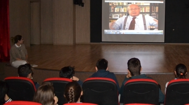 Özel Konyaaltı Okyanus Koleji'nde Ortaokul 8. Sınıf Öğrencilerine Test Çözme Teknikleri Anlatıldı