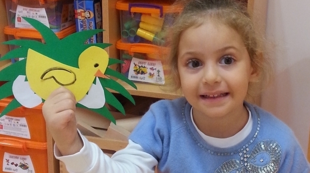 Özel Konyaaltı Okyanus Koleji Okul Öncesi Çiçekler Grubu İngilizce Dersinde