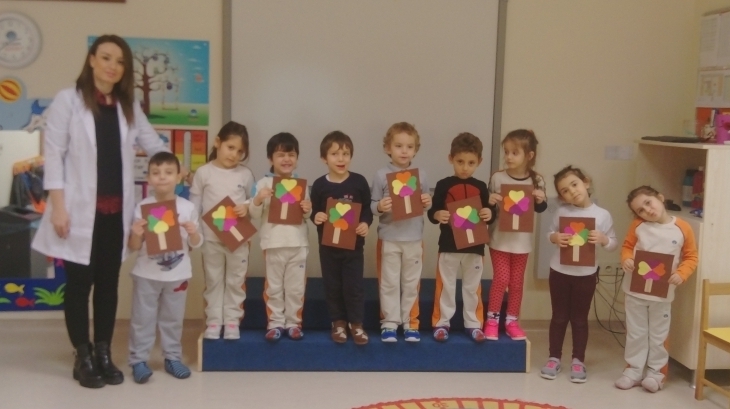 Sancaktepe Okyanus Koleji Okul Öncesi Güneş Grubu Öğrencileri Sanat Etkinliğinde