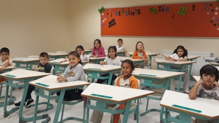 Sancaktepe Okyanus Koleji Okul Öncesi Yıldızlar Grubu Öğrencileri Müzik Dersinde