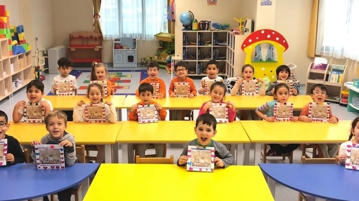Sancaktepe Okyanus Koleji Okul Öncesi Yıldızlar Grubu Öğrencileri Sanat Etkinliğinde