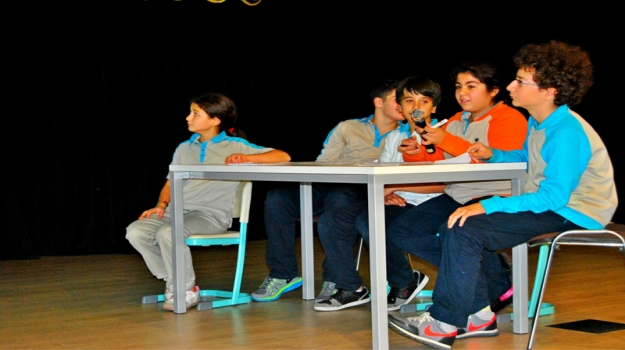 Okyanuslular, Quiz Show'da İngilizce Bilgilerini Sınadı