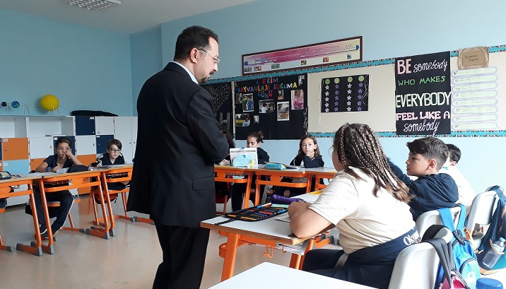 Üstün Zekalılar ve Yetenekliler Okulu 5-D Sınıfı Öğrencileri Endüstri 4.0 Dersinde