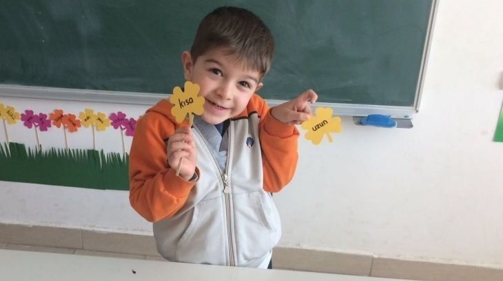 1. Sınıf Öğrencilerinin 'Zıt Anlamlı Kelimeler' Etkinliği