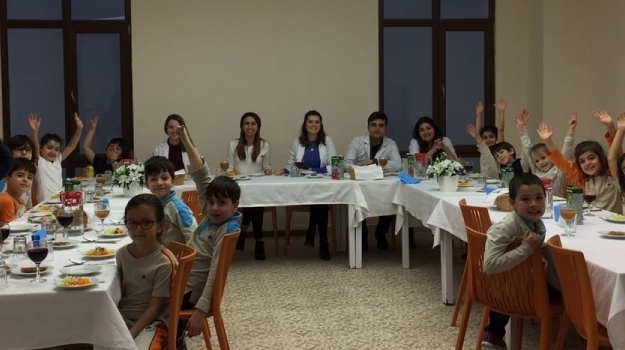 2-D Sınıfı Örnek Sınıf Yemeğinde