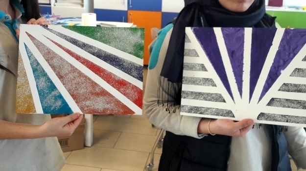 8-B Sınıfı Modern Tablo Çalışmaları