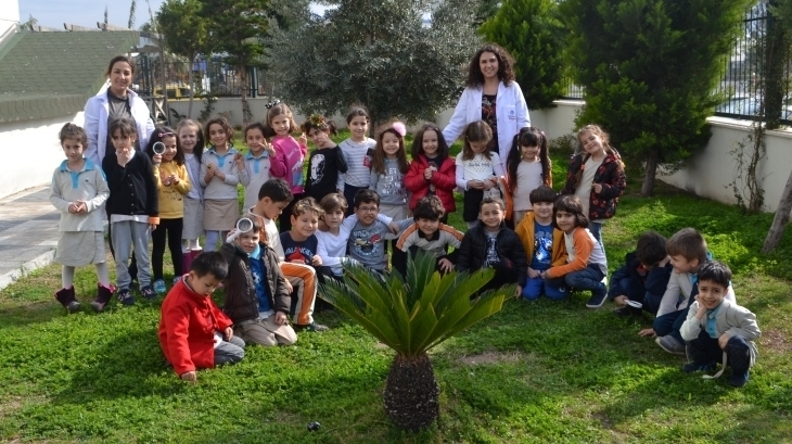  A grubu Öğrencileri Fen-Matematik Dersinde “İlkbahar” Etkinliği Yaptı.