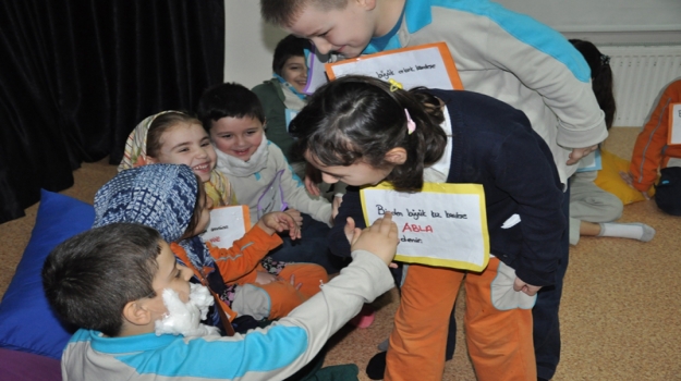 Okyanuslu Miniklerin, "Aile Baldan Tatlı" Draması