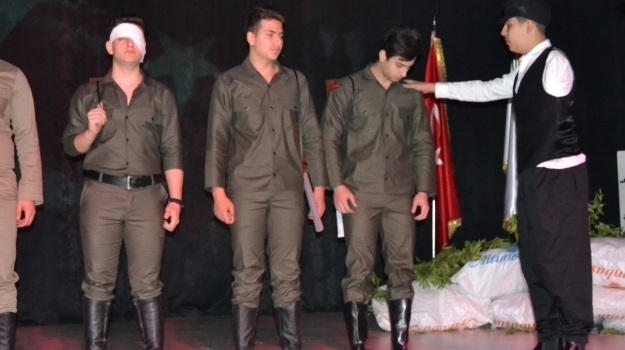 Adana Kampüsünde "18 Mart Çanakkale Zaferinin'' 102.Yılı Kutlandı